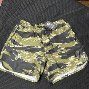 JUNGLE TIGERSTRIPE ZERO SHORTS Size Medium Men 31-32